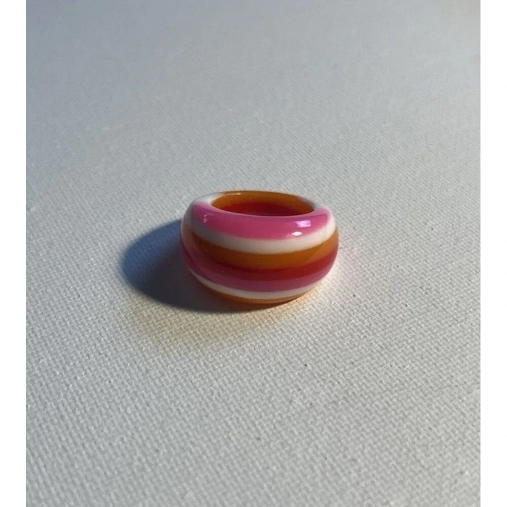 Lucite Band Ring Raspberry and Orange Striped Vintage Size 6.5